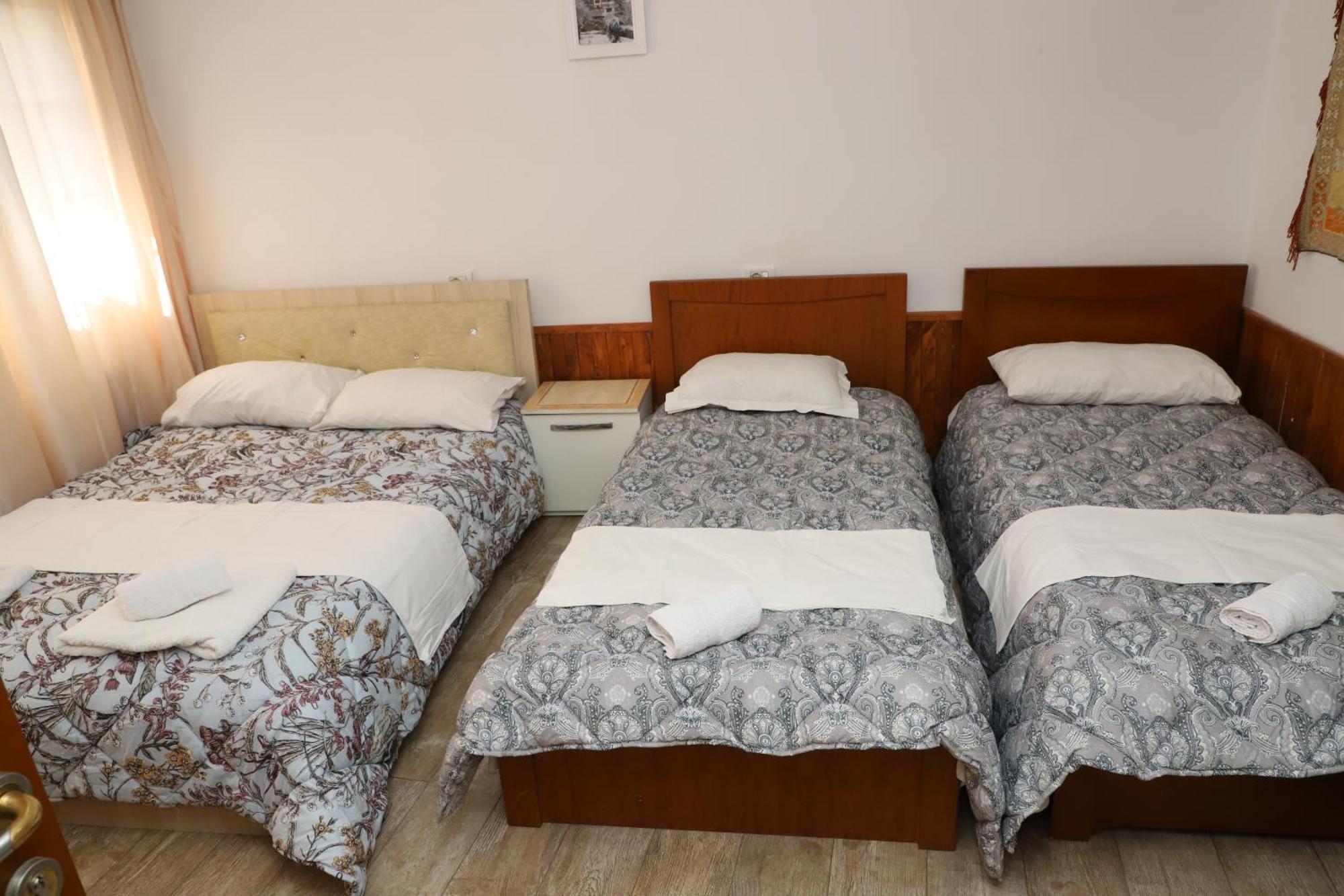 Elvi Aerd Apartment Berat Buitenkant foto